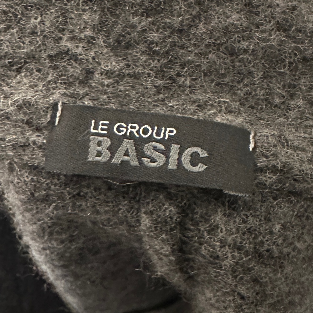 Le Group Basic Grey Wool-Blend Cropped Fitted Jac… - image 3